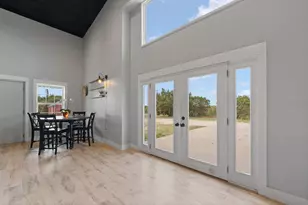 420 Overlook Dr, Cleburne, TX 76033 - Photo 7