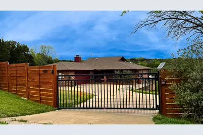 4601 Steepleridge Trail, Granbury, TX 76048 - Photo 5