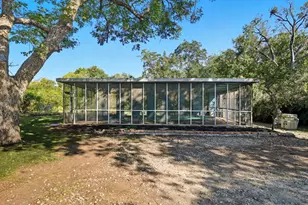 2044 W Oak St, Denton, TX 76201 - Photo 33