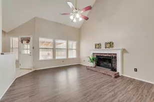 9122 Oak Hollow Dr, Rowlett, TX 75089 - Photo 3