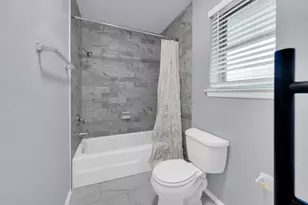 1022 Byron Ln, Arlington, TX 76012 - Photo 15