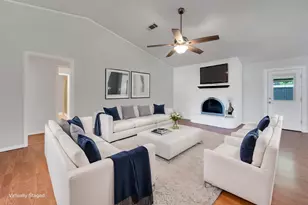 1022 Byron Ln, Arlington, TX 76012 - Photo 3