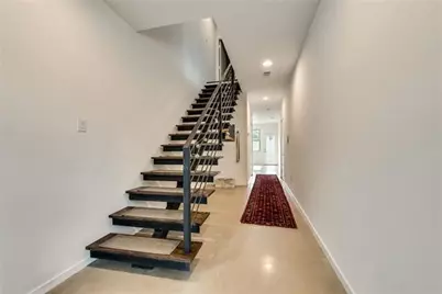 2222 N Prairie Avenue #2, Dallas, TX 75204 - Photo 31