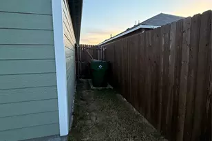 1815 Mallen Farm Rdg, Crandall, TX 75114 - Photo 15