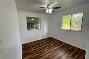 518 W Lovers Ln, Arlington, TX 76010 - Photo 21