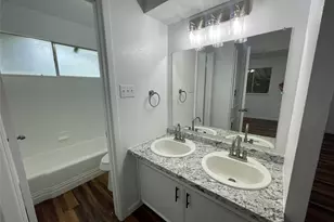 518 W Lovers Ln, Arlington, TX 76010 - Photo 19