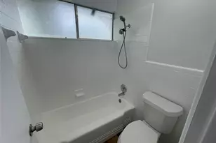 518 W Lovers Ln, Arlington, TX 76010 - Photo 13