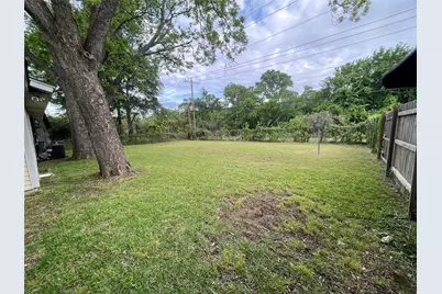 518 W Lovers Lane, Arlington, TX 76010 - Photo 13