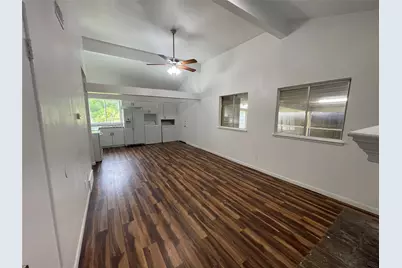 518 W Lovers Lane, Arlington, TX 76010 - Photo 7