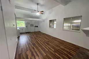 518 W Lovers Ln, Arlington, TX 76010 - Photo 7