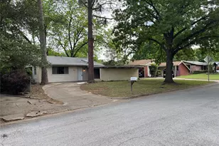 518 W Lovers Ln, Arlington, TX 76010 - Photo 1