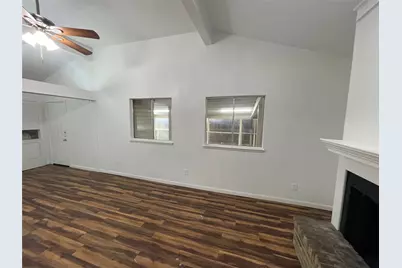 518 W Lovers Lane, Arlington, TX 76010 - Photo 9