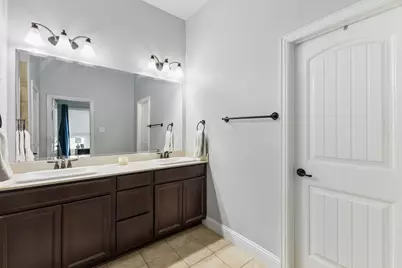 916 Llano Falls Drive, McKinney, TX 75071 - Photo 15