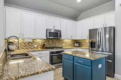 916 Llano Falls Drive, McKinney, TX 75071 - Photo 7