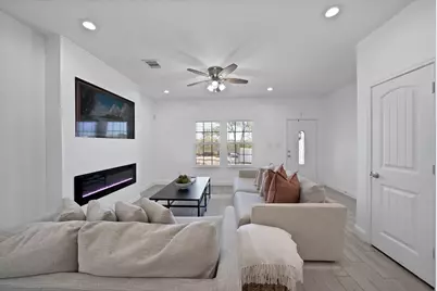3015 Columbus Avenue, Fort Worth, TX 76106 - Photo 9
