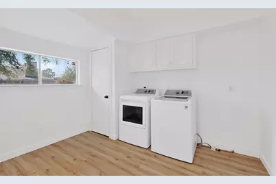 400 Casa Bello Court, Irving, TX 75062 - Photo 21