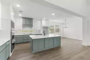 413 Tower St, DeSoto, TX 75115 - Photo 13