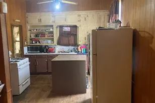 302 S Pearl St, Mart, TX 76664 - Photo 9