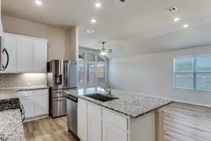 529 Brozgold Ave, Midlothian, TX 76065 - Photo 5