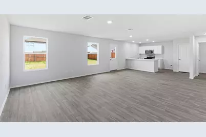 805 Bluffview Drive, Cleburne, TX 76031 - Photo 11