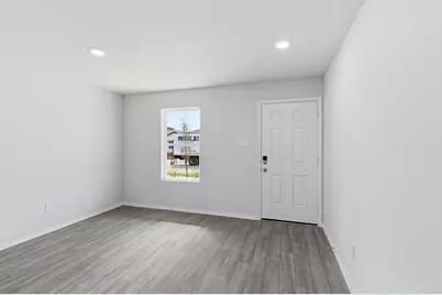 805 Bluffview Drive, Cleburne, TX 76031 - Photo 9