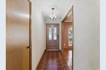 1901 Yorkstown Drive, Ennis, TX 75119 - Photo 5