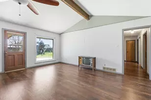 1901 Yorkstown Dr, Ennis, TX 75119 - Photo 17