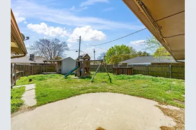 1901 Yorkstown Drive, Ennis, TX 75119 - Photo 31