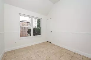 1810 Crosshaven Dr, Lewisville, TX 75077 - Photo 9