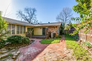 9759 Shoreview Rd, Dallas, TX 75238 - Photo 13