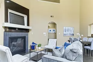 4226 Spyglass Hill Ln, Irving, TX 75038 - Photo 11