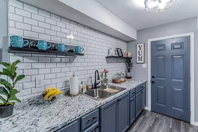 104 N Hillside Street, Red Oak, TX 75154 - Photo 5