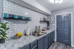 104 N Hillside St, Red Oak, TX 75154 - Photo 5