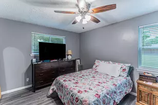 104 N Hillside St, Red Oak, TX 75154 - Photo 9