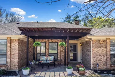 903 Forest Trail Court, Euless, TX 76039 - Photo 5