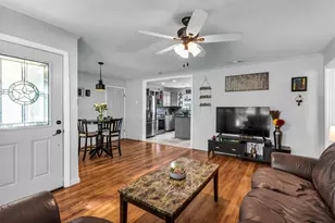 801 Holly Dr, Garland, TX 75040 - Photo 5