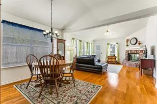 8100 Iris Cir, Fort Worth, TX 76137 - Photo 9