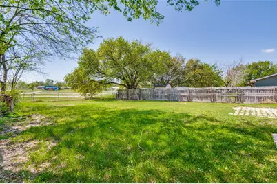 4625 Kyle Drive, Balch Springs, TX 75180 - Photo 23