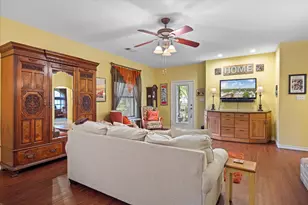 5204 Nueces Ct, Granbury, TX 76049 - Photo 9