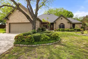 5204 Nueces Ct, Granbury, TX 76049 - Photo 3