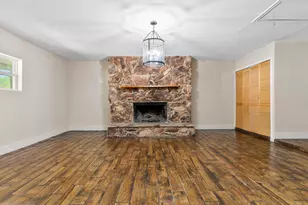 6620 Bernadine Dr, Watauga, TX 76148 - Photo 7