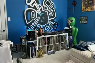 721 Meadow Springs Dr, Glenn Heights, TX 75154 - Photo 9