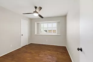 1704 Saxon Dr, Bedford, TX 76021 - Photo 21