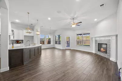 1209 Rushmore Drive, Burleson, TX 76028 - Photo 9