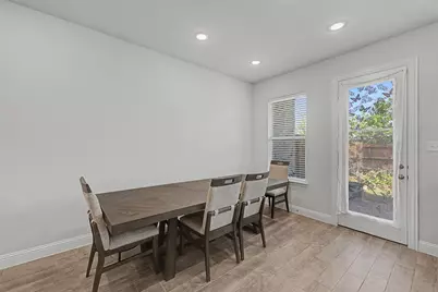 537 Hutchinson Lane, Lewisville, TX 75077 - Photo 11