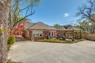 1107 Sarasota Cir, Dallas, TX 75223 - Photo 25