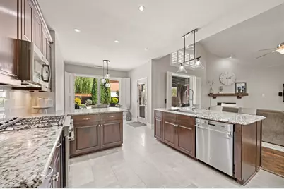 3504 Eisenhower Street, Carrollton, TX 75007 - Photo 11