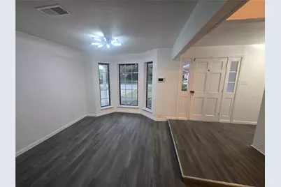 7709 Marlborough Drive W, Fort Worth, TX 76134 - Photo 5