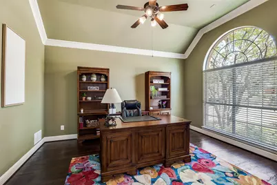 400 S Hampton Court, Lewisville, TX 75056 - Photo 15