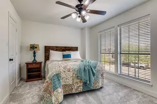 400 S Hampton Ct, Lewisville, TX 75056 - Photo 21